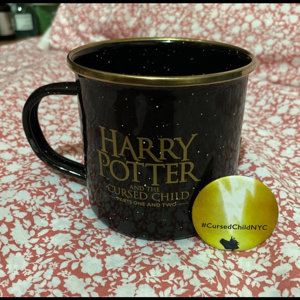 Harry Potter and the Cursed Child Mug + Show Pin